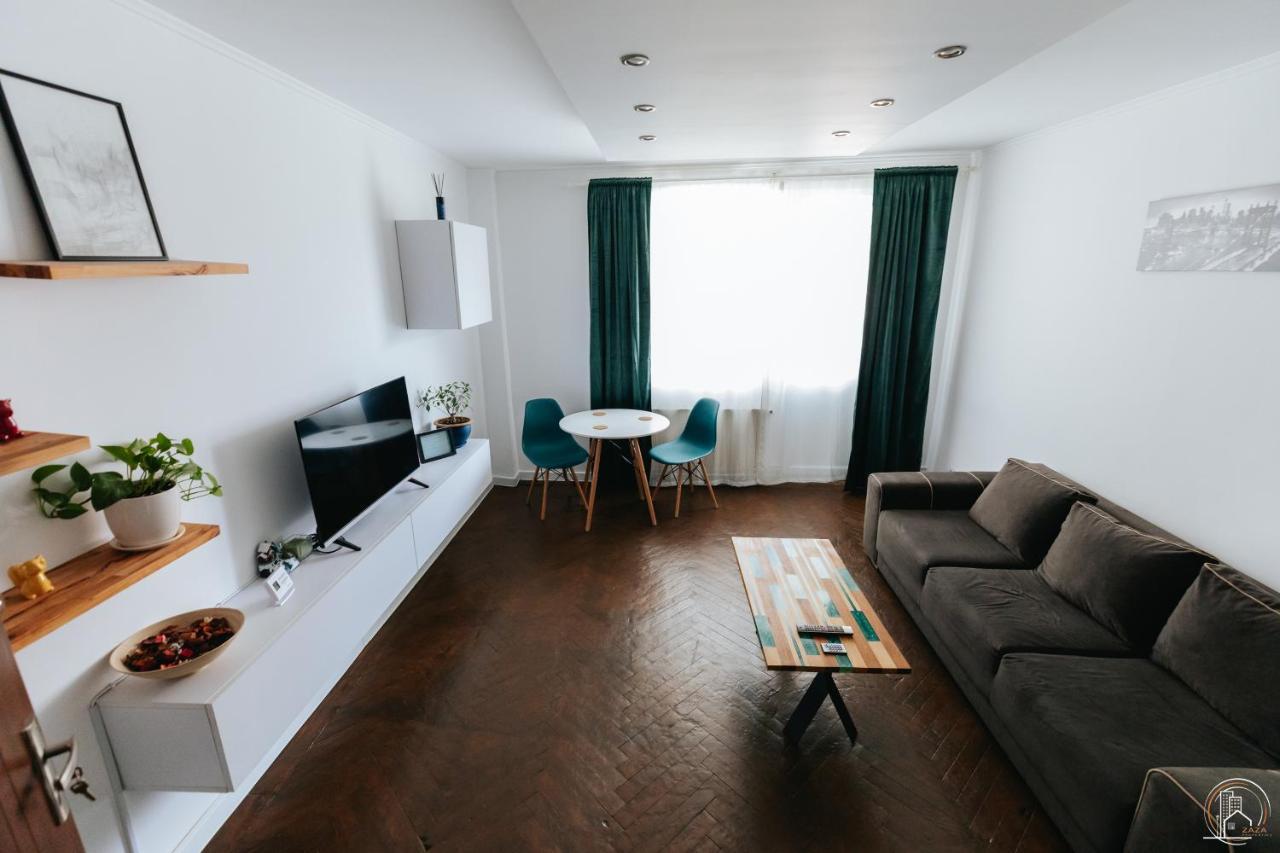 Zaza Apartament - Central Area, With Balcony Târgu Jiu المظهر الخارجي الصورة