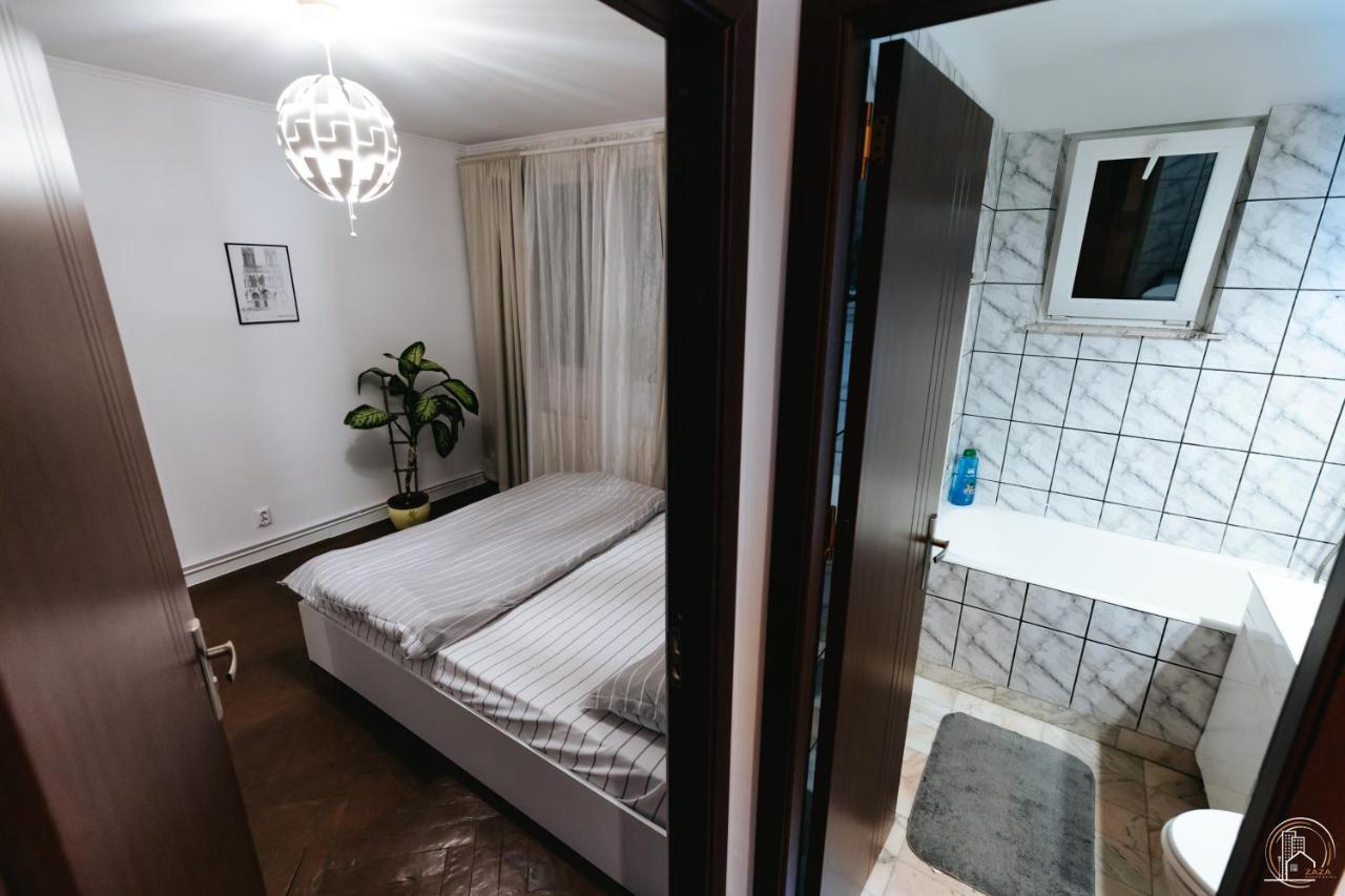 Zaza Apartament - Central Area, With Balcony Târgu Jiu المظهر الخارجي الصورة
